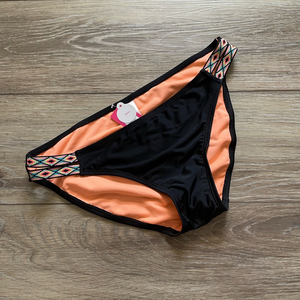 Xhilaration women’s black bikini bottoms with side details.